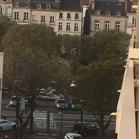 Apartment T2 Hyper Centre Bord De Loire Parking *