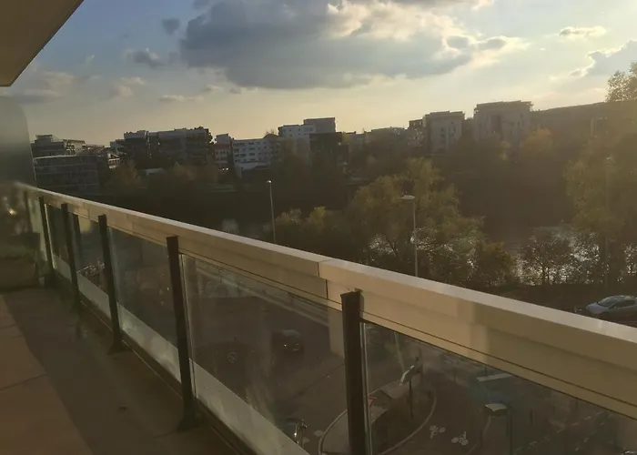 T2 Hyper Centre Bord De Loire Parking *