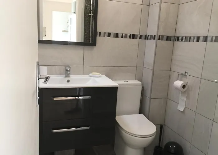 T2 Hyper Centre Bord De Loire Parking 南特